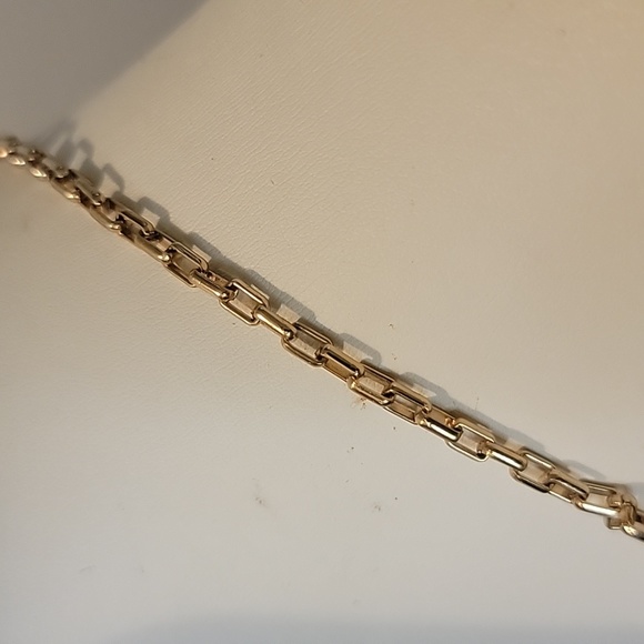 Consign with Pretty Peacock 🦚 - Picture 8 of 17